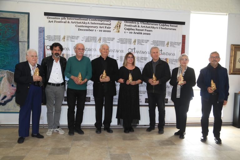 Pandemideki Online Ödül töreni Şimdi Gerçek Oldu.